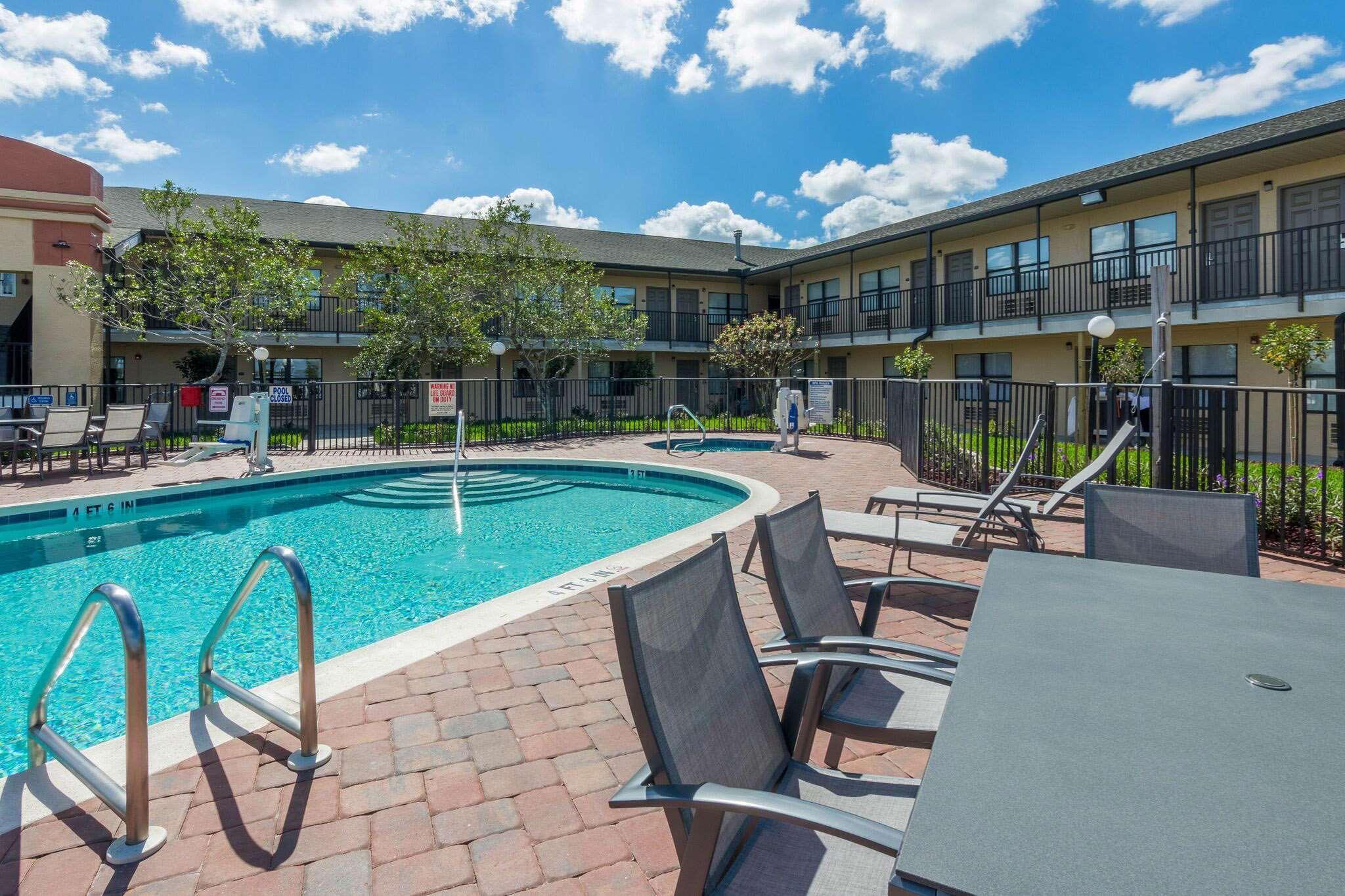 Baymont By Wyndham Punta Gorda/Port Charlotte Otel Dış mekan fotoğraf