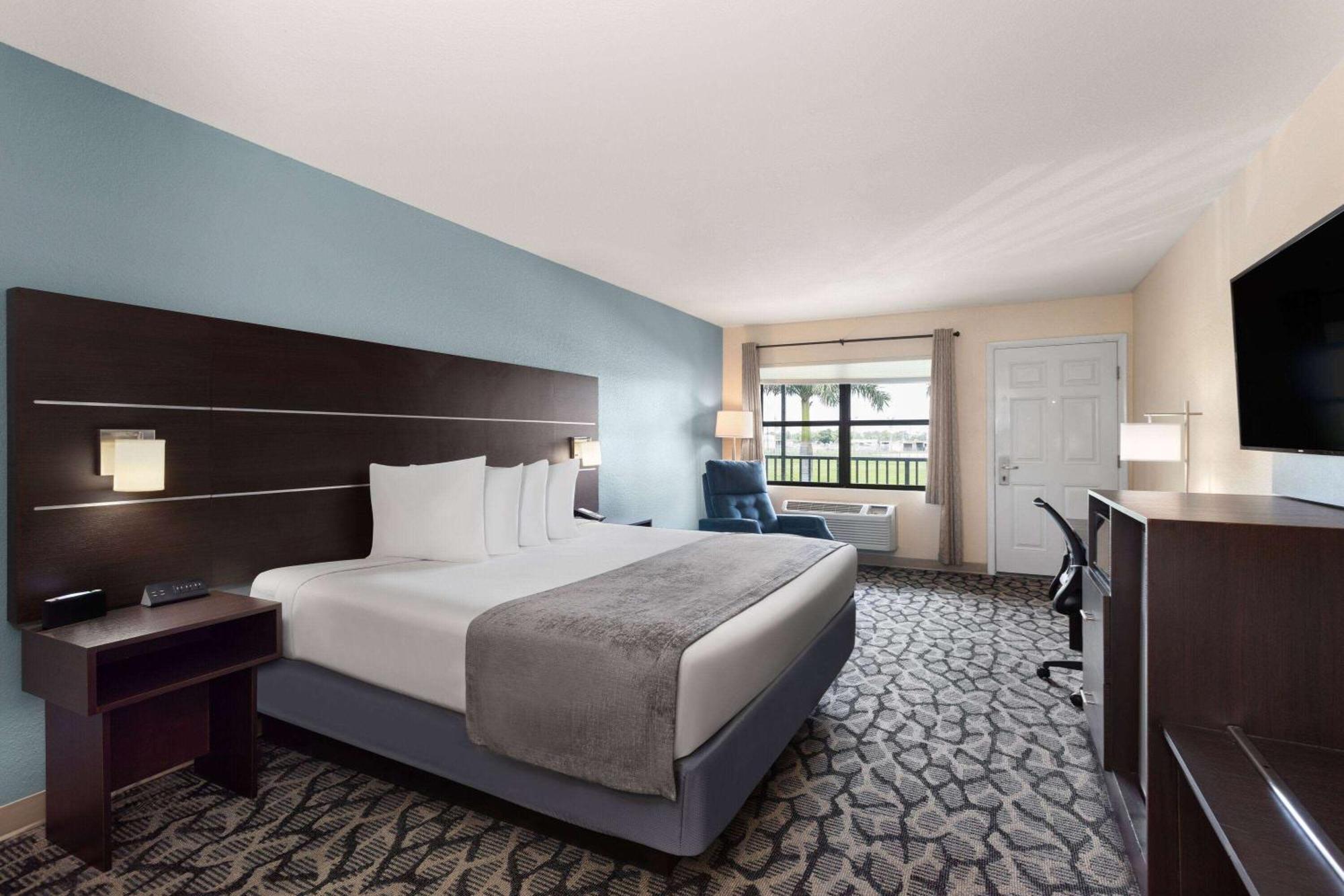 Baymont By Wyndham Punta Gorda/Port Charlotte Otel Dış mekan fotoğraf
