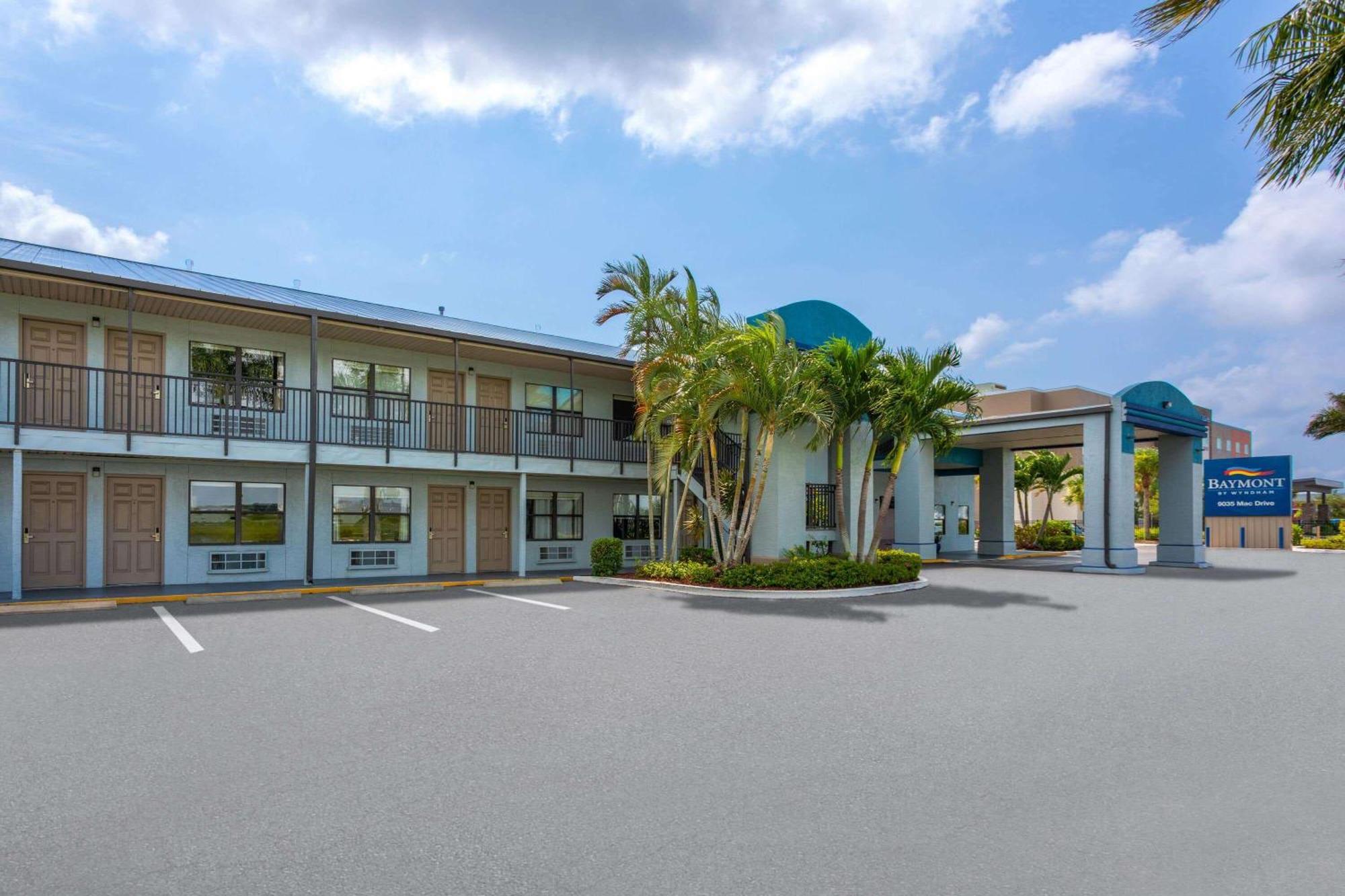 Baymont By Wyndham Punta Gorda/Port Charlotte Otel Dış mekan fotoğraf