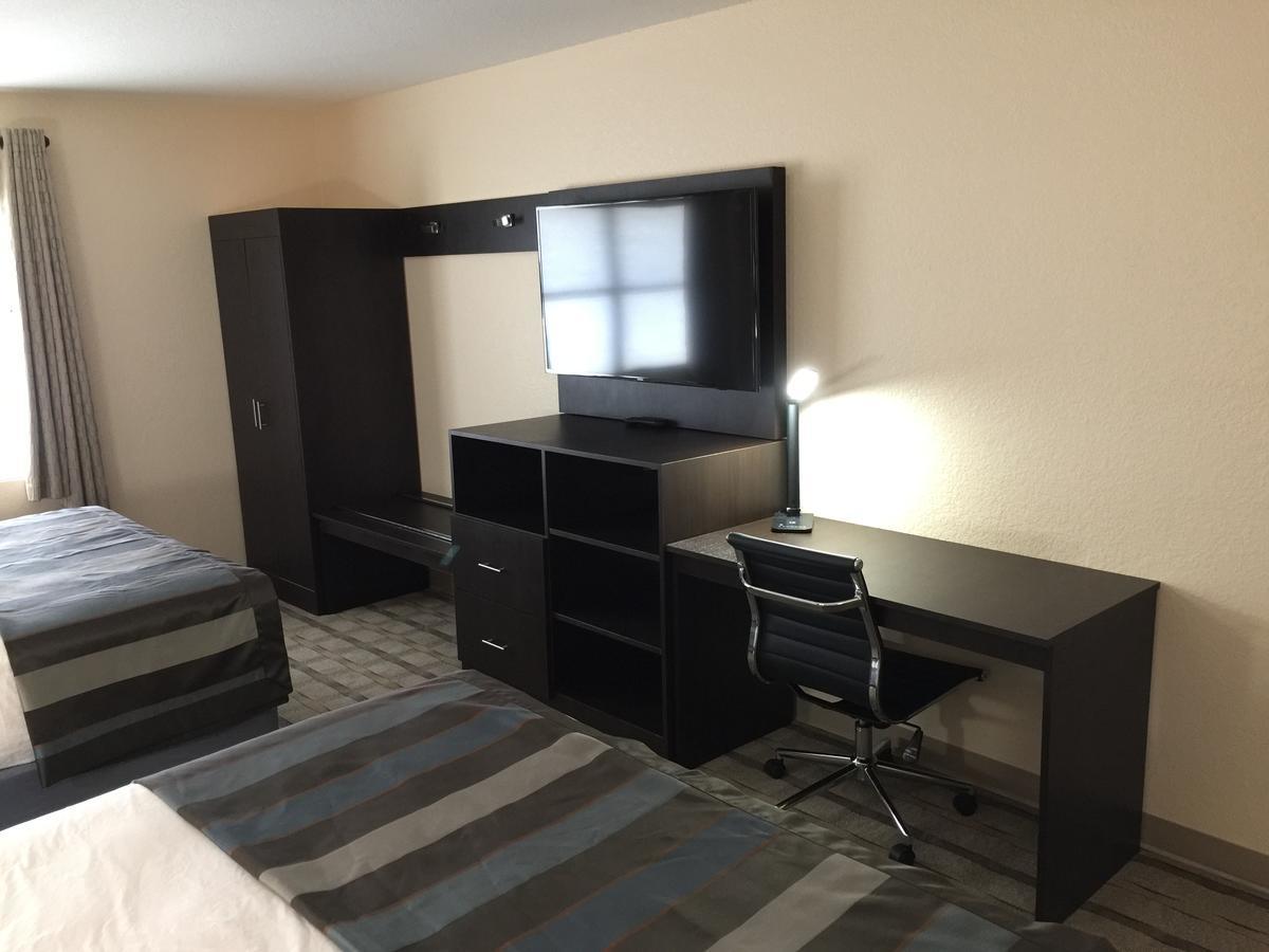 Baymont By Wyndham Punta Gorda/Port Charlotte Otel Dış mekan fotoğraf